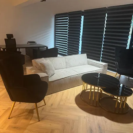 Delux Apartamento *